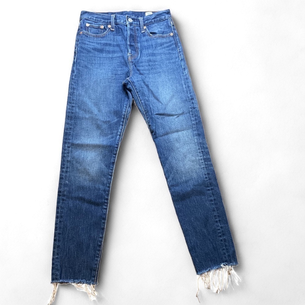 Levi’s button fly white oak cone denim slim straight raw hem Size 26 EUC